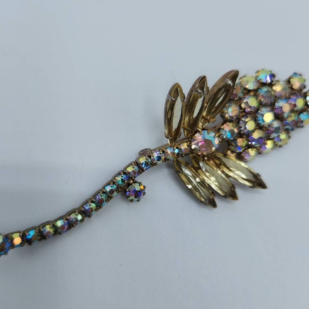 Vintage Unsigned Rhinestone AB Brooch - Picture 4 of 8